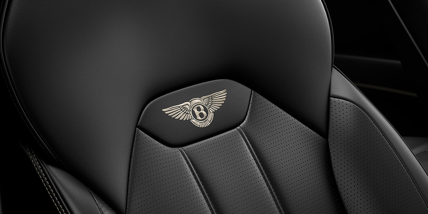 Bentley Polanco Bentley Bentayga seat with detailed Linen coloured contrast stitching on Beluga black coloured hide.